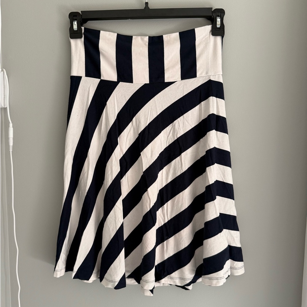 Gap navy/white striped skirt